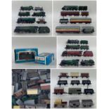 HORNBY RAILWAYS: COLLECTION OF UNBOXED LOCOMOTIVES, COACHES & ROLLING STOCK to include, 'Duchess