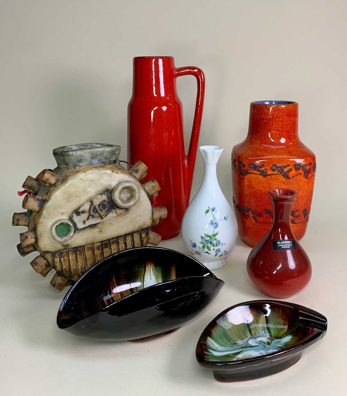 MID CENTURY POTTERY WGP KERAMICS COLLECTION including one Scheurich 275-28 solid red glazed vase