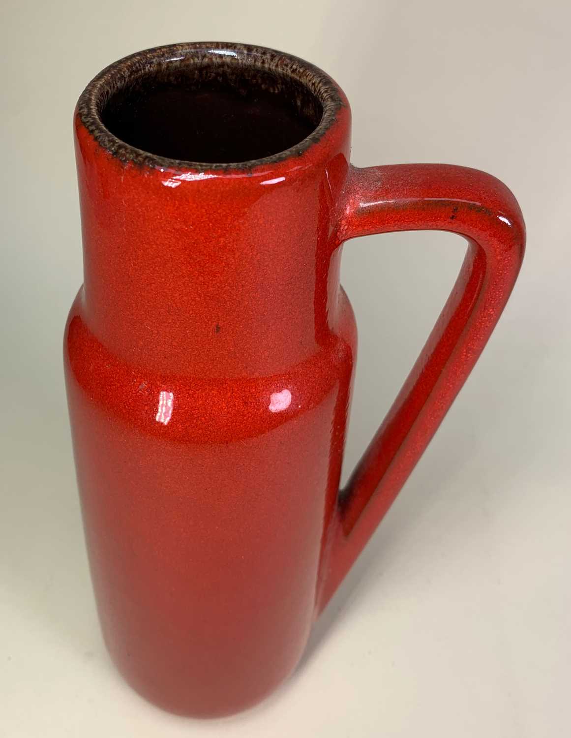 MID CENTURY POTTERY WGP KERAMICS COLLECTION including one Scheurich 275-28 solid red glazed vase - Image 10 of 20