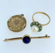 ASSORTED JEWELLERY comprising 9ct gold locket, yellow metal cabochon lapis lazuli bar brooch and a