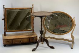 ANTIQUE MAHOGANY CROSSBANDED SWING DRESSING TABLE MIRROR with three base drawers, 59 x 50 x 21cms,