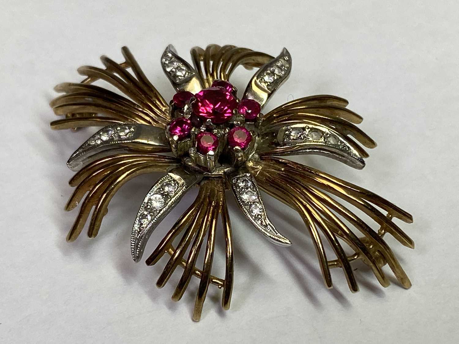 9CT GOLD BROOCHES (2) - to include a ruby and paste set yellow and white gold floral brooch, 5.5 x - Image 3 of 3