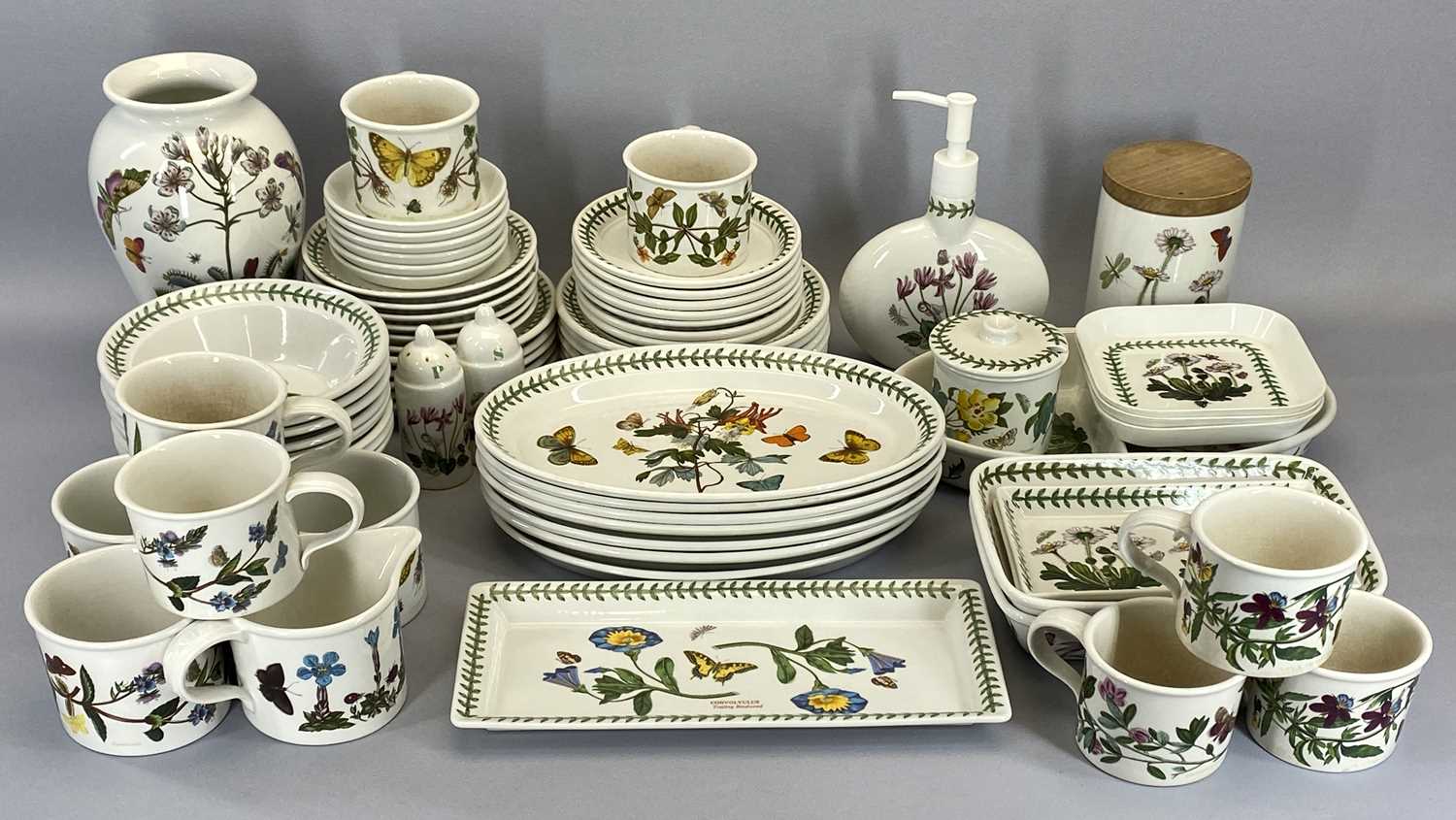 PORTMEIRION BOTANIC GARDEN - a large quantity of tableware, approximately seventy one pieces