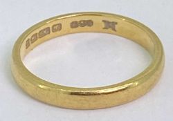 22CT GOLD WEDDING BAND - size M, 3.3grms