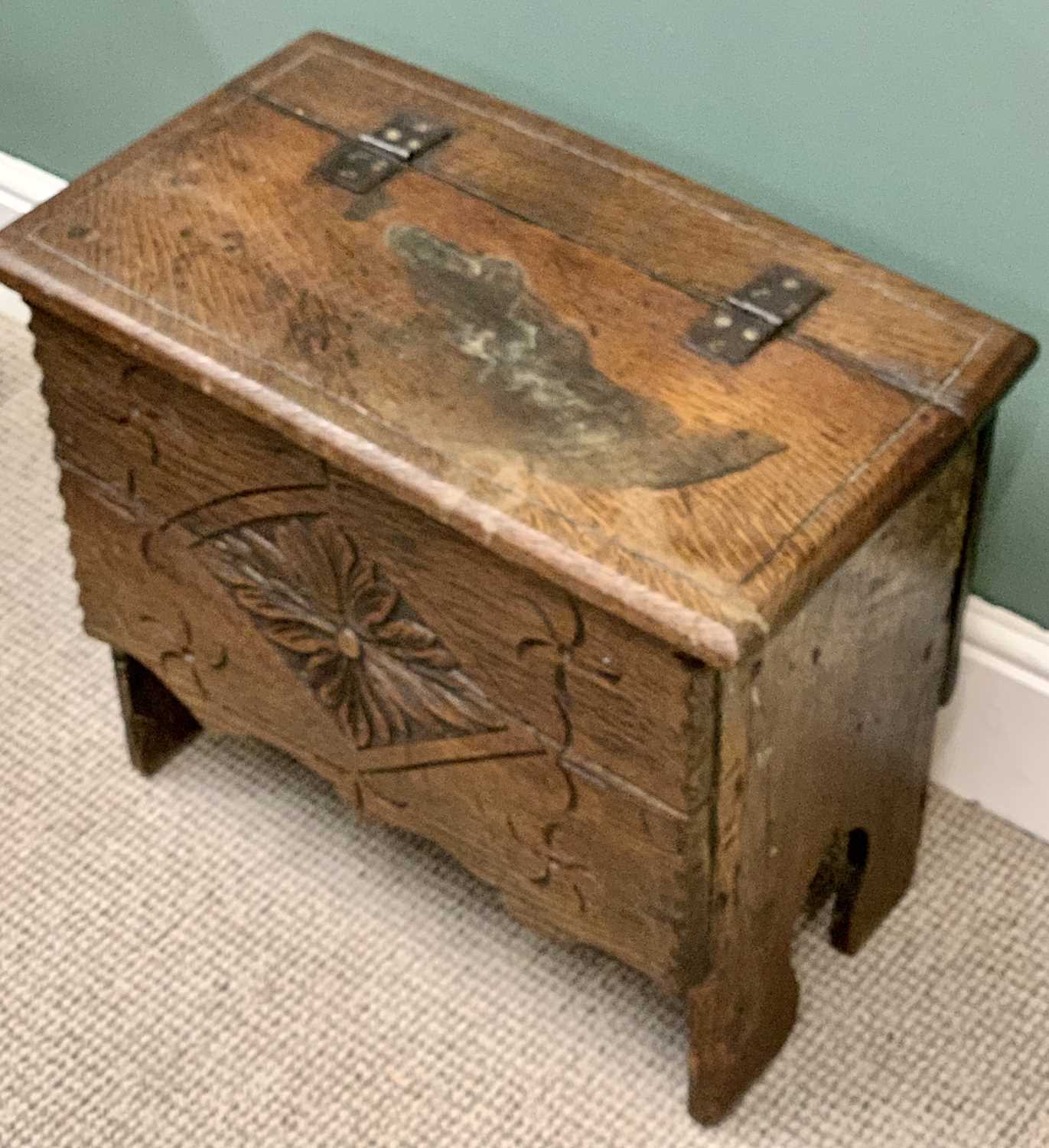 ANTIQUE OAK LOG/COAL BOX - with galvanized liner, 49cms H, 57cms W, 33cms D - Image 3 of 3