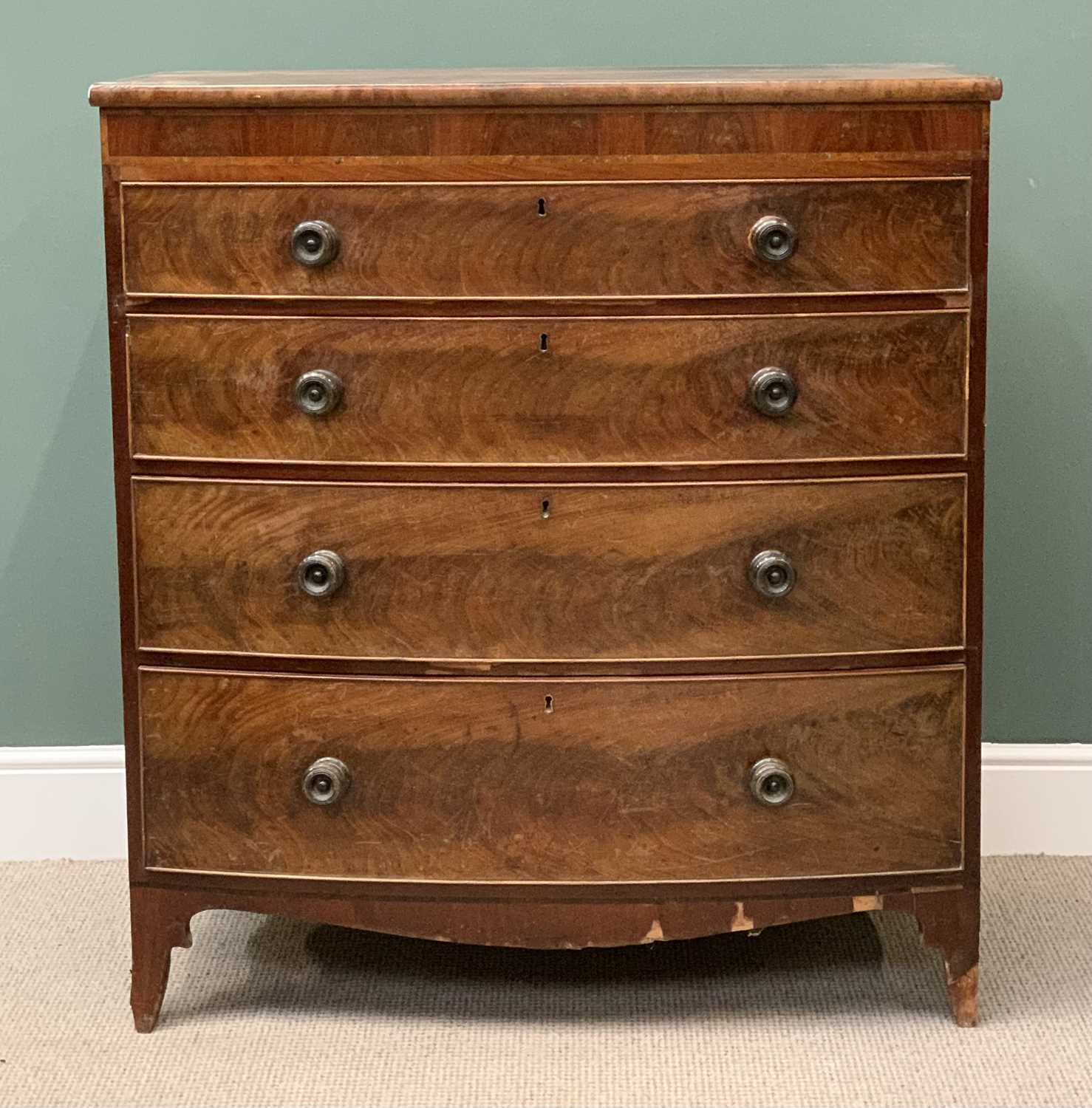 REGENCY CHEST OF 4 DRAWERS - bow fronted mahogany with turned knobs, 117cms H, 106cms W, 53cms D