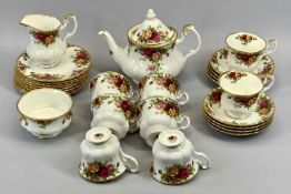 ROYAL ALBERT OLD COUNTRY ROSES TEA SERVICE - for 8 persons, first quality, 21 pieces