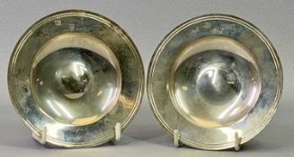 CHESTER SILVER CIRCULAR DISHES, A PAIR - dated 1962, Maker Lowe & Sons, 11.5cm diameters, 7.3ozt