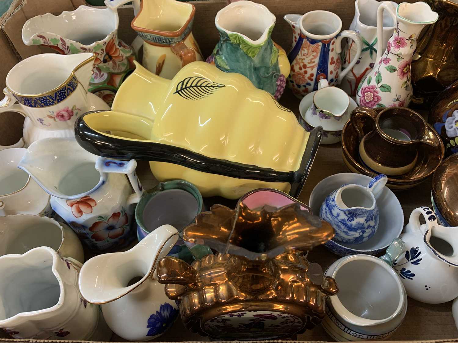 LARGE MIXED COLLECTION OF CERAMICS & CHINA including Gaudy Welsh and copper lustre jugs, Royal - Image 5 of 5