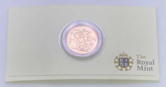 2010 UK SOVEREIGN GOLD BULLION COIN - in presentation Royal Mint plastic case and card, 7.9grms