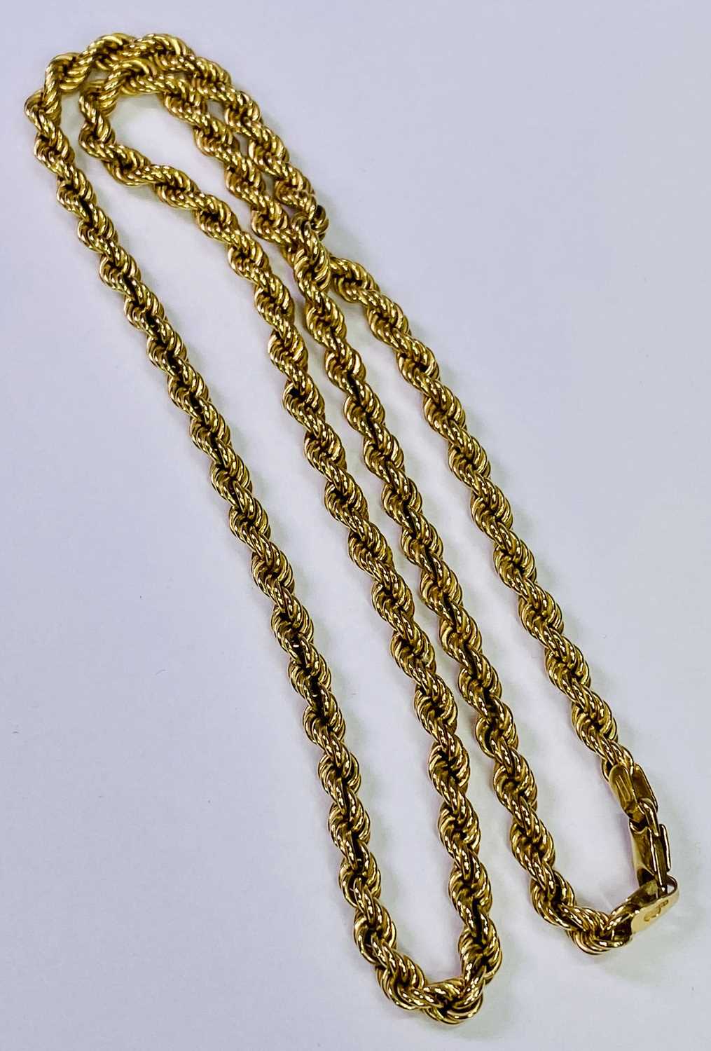 ITALIAN 9CT GOLD ROPE TWIST NECKLACE - with lobster clasp, Import Duty marks stamped '375', 51cms - Bild 3 aus 3