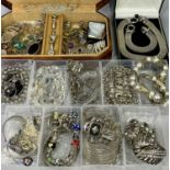 SILVER/SILVER TONE JEWELLERY - a good collection to include Siamese bracelet, various rings,