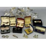 GENTLEMAN'S DRESS JEWELLERY - an interesting collection including cufflinks, tie pins to include one