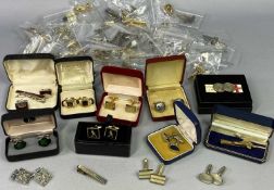 GENTLEMAN'S DRESS JEWELLERY - an interesting collection including cufflinks, tie pins to include one