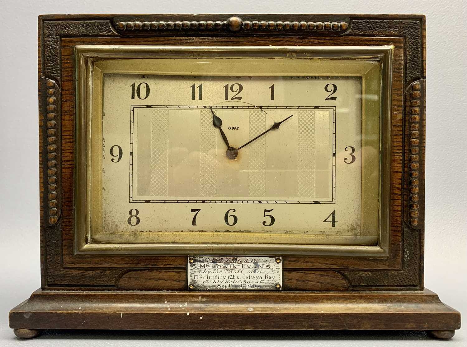 AN ART DECO SMITH ELECTRIC BURR WALNUT & CHROME CASED MANTEL CLOCK - 16cms H, 15cms W, 6cms D, and - Image 2 of 3