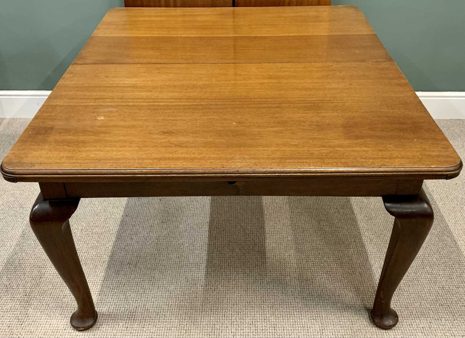 VICTORIAN MAHOGANY WIND-OUT DINING TABLE with two extra leaves, 69cms H, 146cms W, 122cms D (closed) - Image 2 of 5