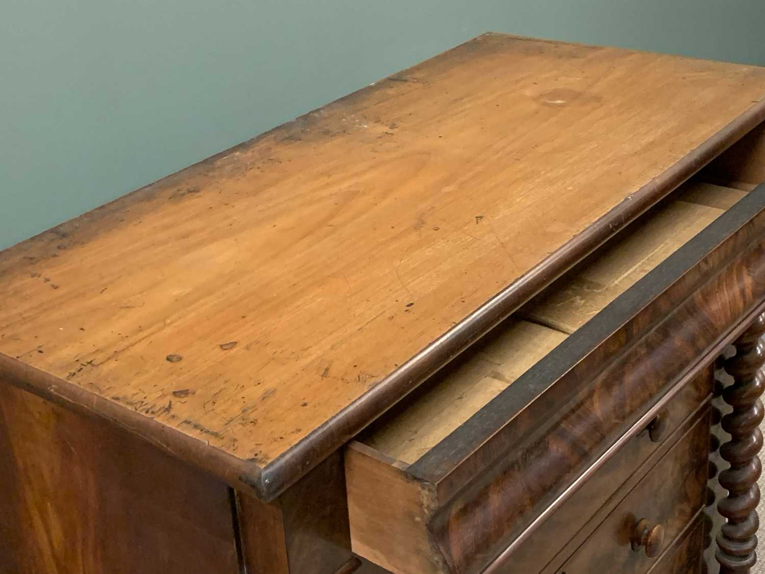 VICTORIAN MAHOGANY CHEST with secret top drawer over two short and three long drawers having - Image 4 of 4