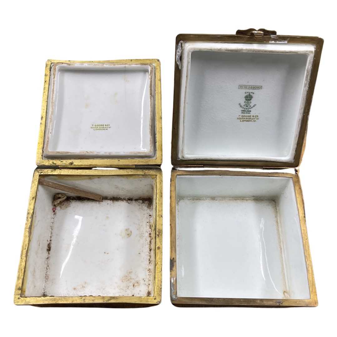 A pair of 20th century Crown Staffordshire blue trinket boxes with gold hand painted decoration - Image 5 of 5