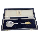 'The Griffin' Silver and Silver Gilt Cased Spoon. 33 g. London 1973, Richard Comyns