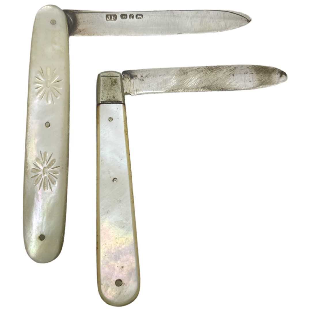 Two Silver Bladed Pen Knives with Mother of Pearl Handles - Image 2 of 2