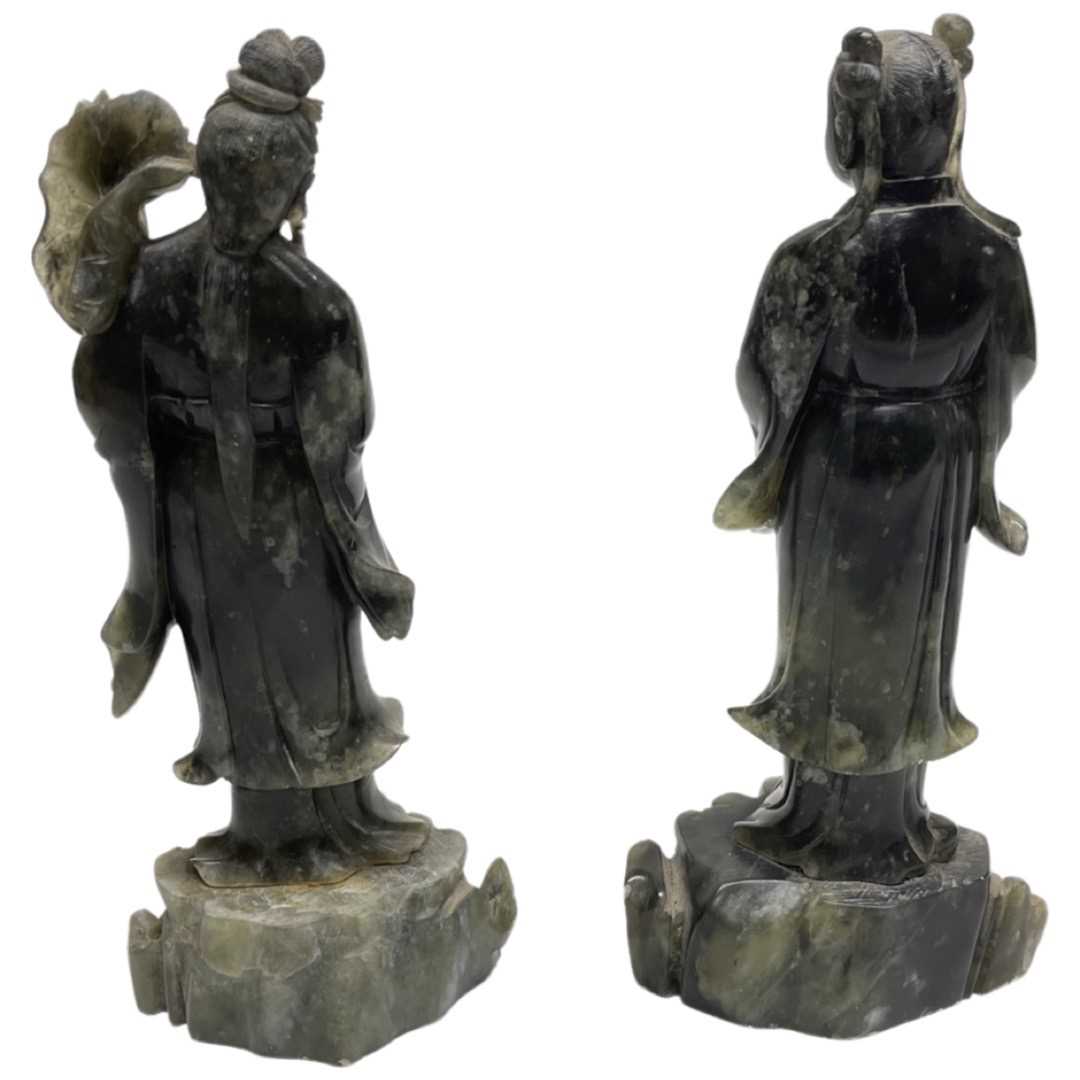 A Pair of Chinese Green Hard Stone Carvings of Traditionally Robed Figures - Image 2 of 4