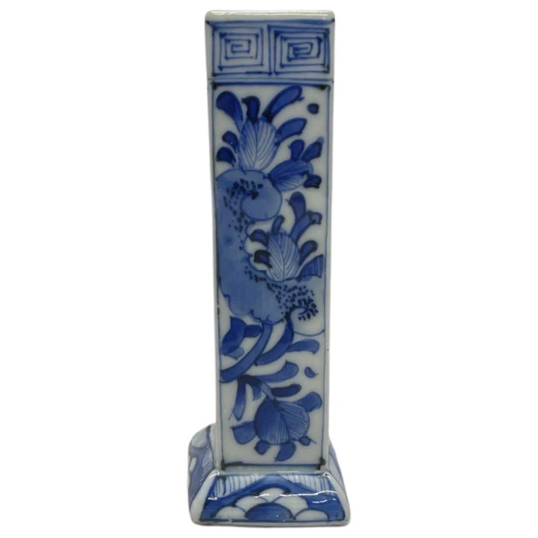 An 18th Century Blue and White Chinese Square Stem Vase - Image 2 of 3