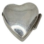 Heart Silver Pillbox. 7.8 g. London 1995, Ari D.Norman