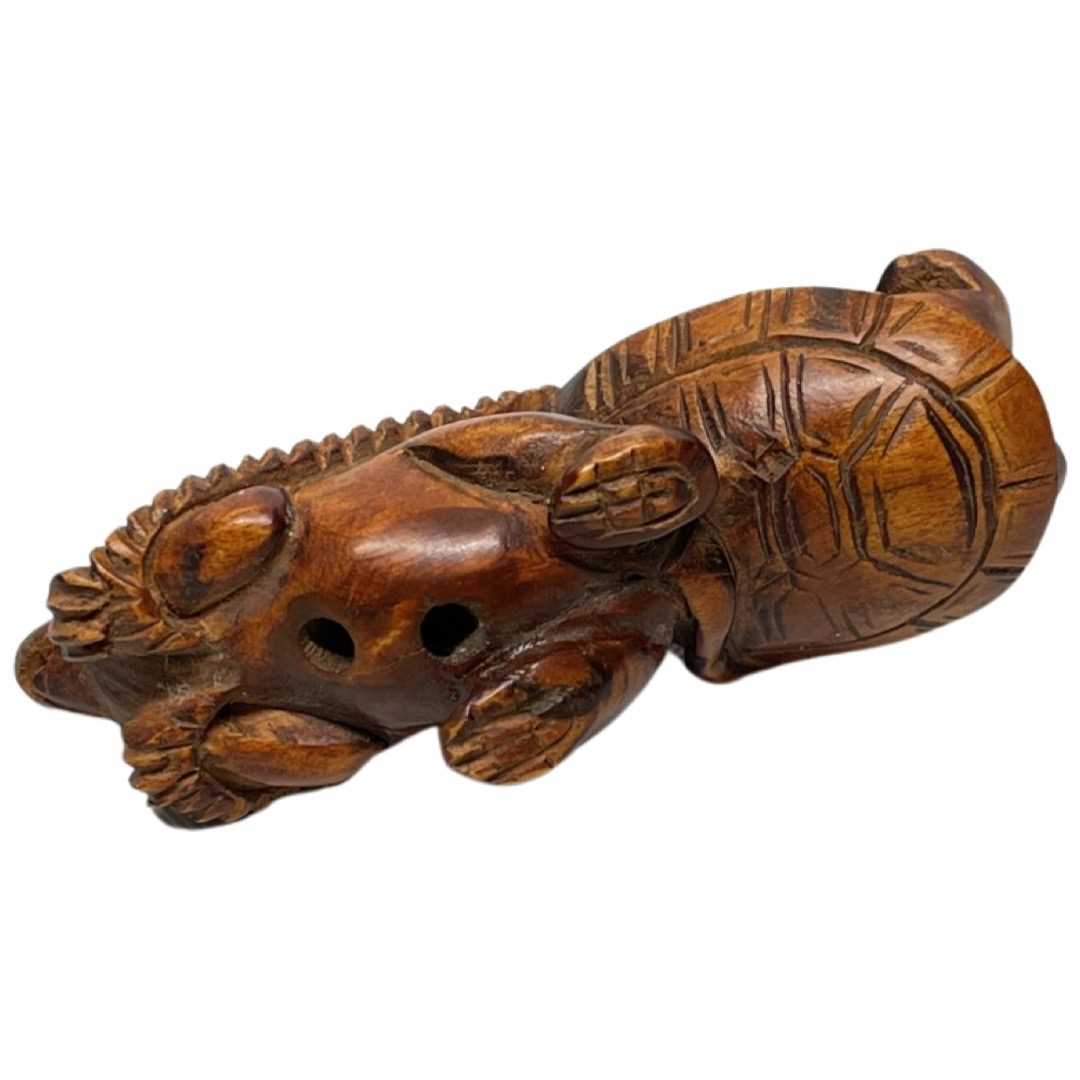 A Carved Wooden Netsuke in the Form of a Rat Pulling a Turtle - Image 2 of 2