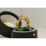 A VERY Unusual and Good Quality Sculptural Dress Ring. 9 g 18 ct Gold