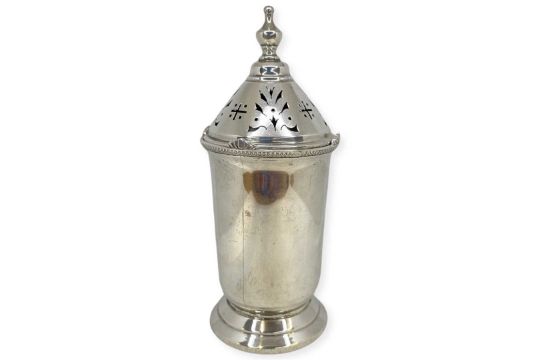 Castle Top Silver Sugar Sifter. 141 g. Birmingham 1933, William Davenport & Co. - Image 1 of 4