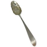 Small Irish Silver Berry Spoon, Dublin c1800 - 11.3 grams