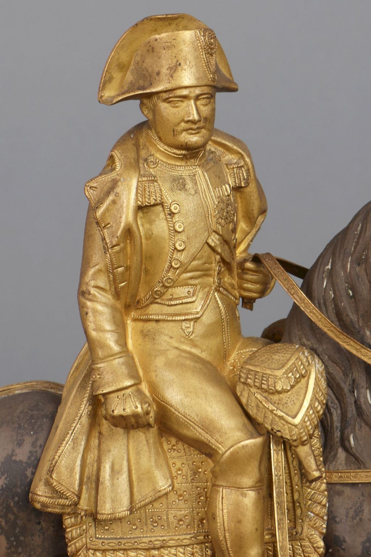 Prunkpendule mit Figurenstaffage ¨Napoleon Bonaparte¨ - Bild 3 aus 5