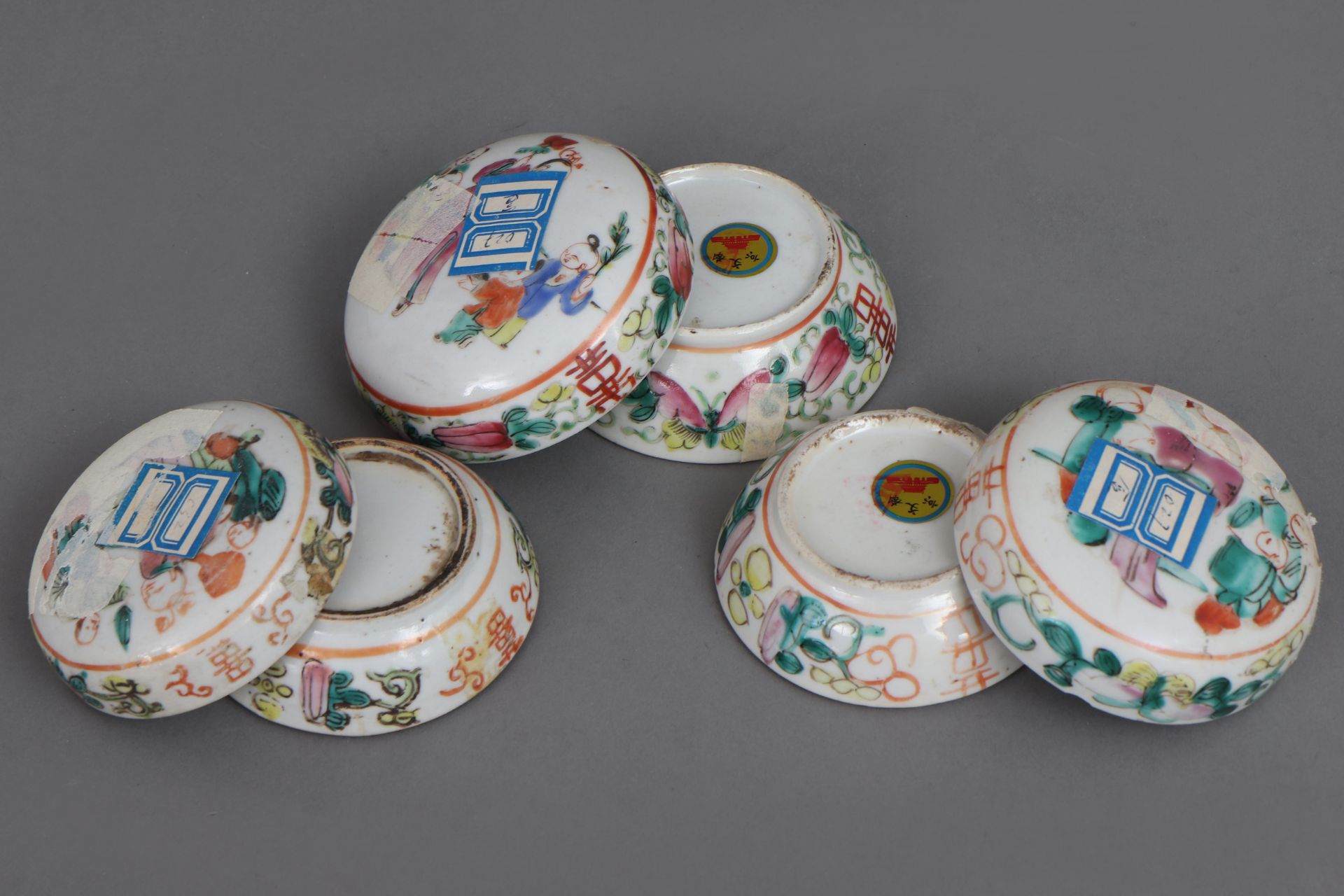 3 Chinesische Porzellan Deckeldosen - Bild 4 aus 5