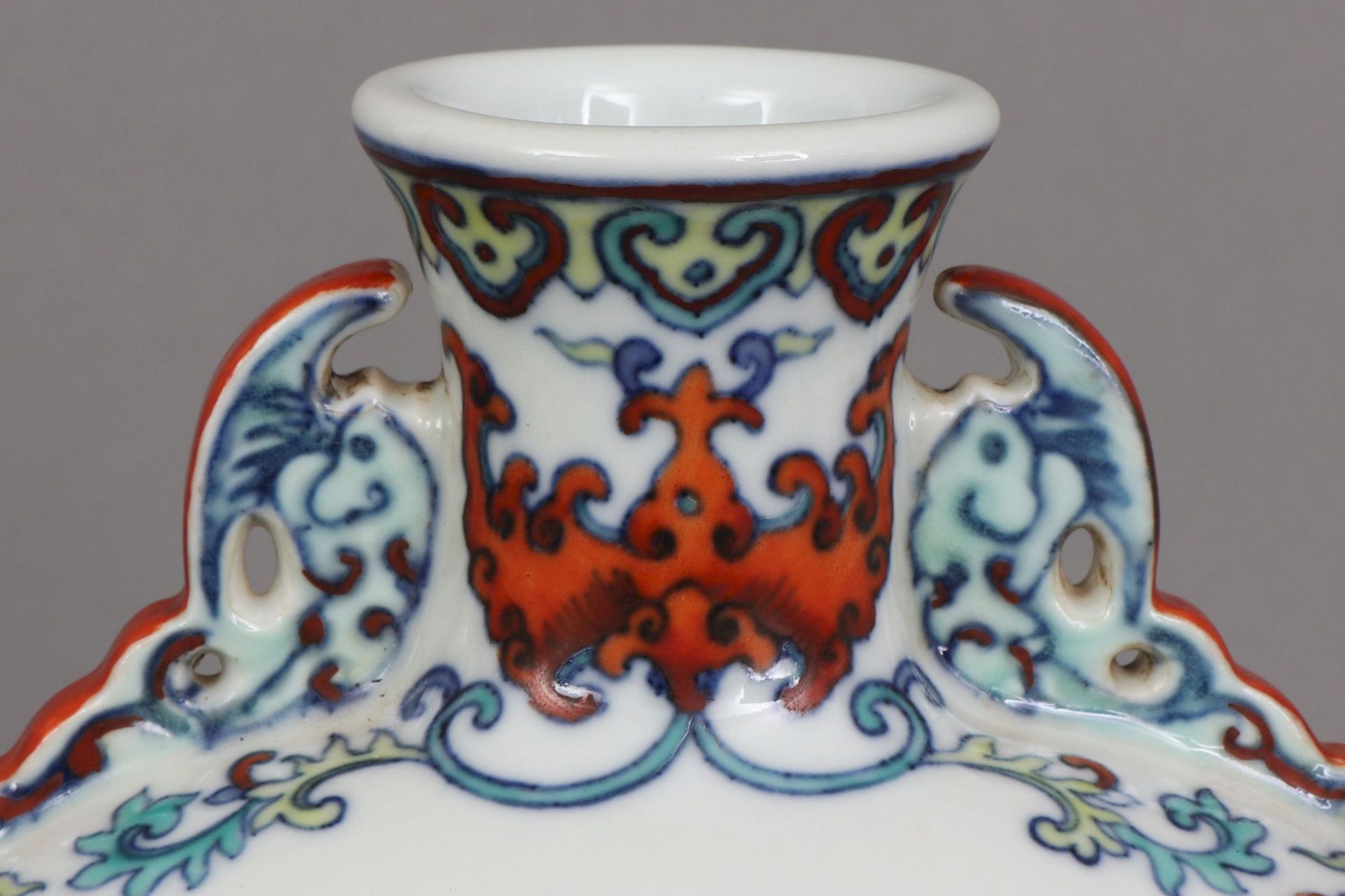 Chinesische Porzellanvase in Pilgerflaschenform - Image 3 of 7