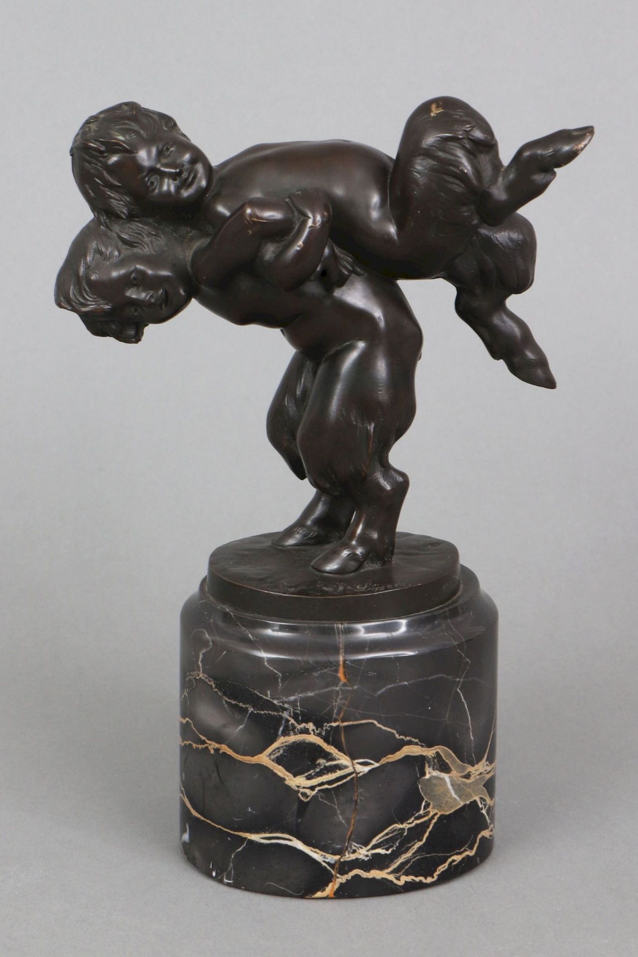 Bronzefigur ¨2 Faune beim Spiel¨