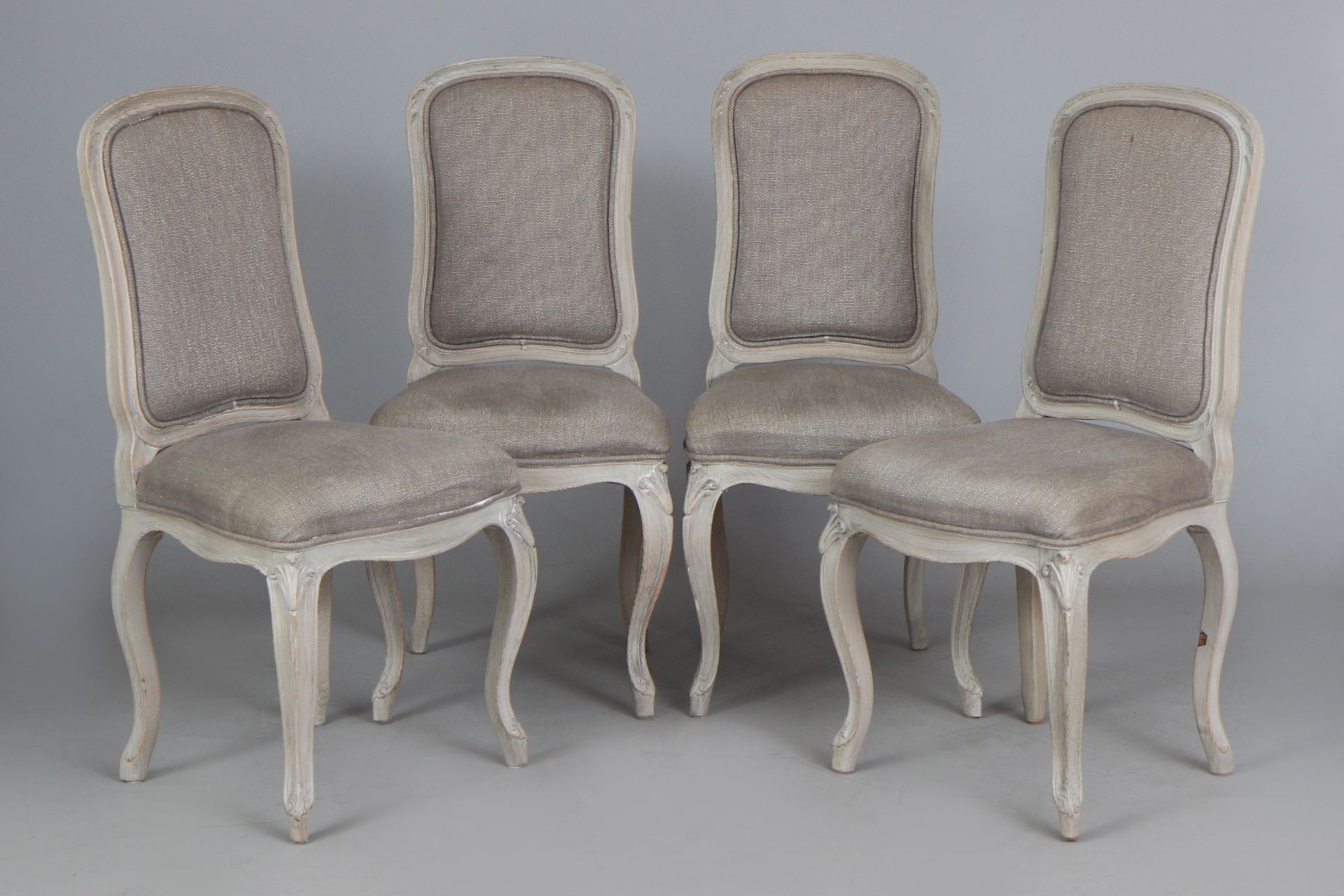 4 (Ess-)Stühle im Stile Louis Quinze