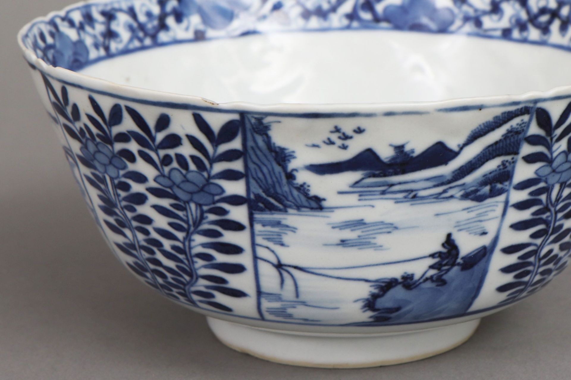 Chinesiche Porzellankumme mit Blaumalerei - Image 2 of 5