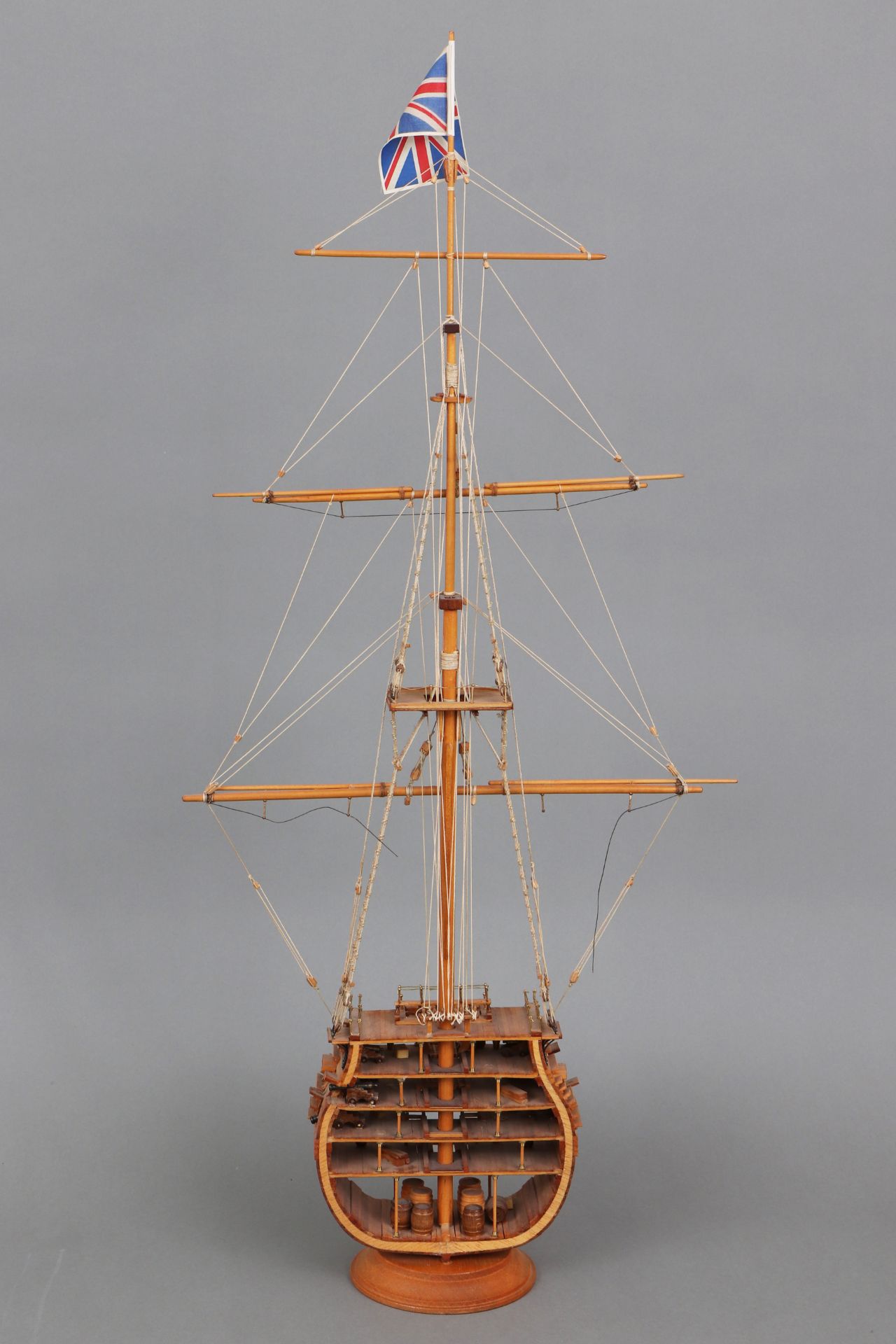 Modell der HMS Victory (Querschnitt) - Image 2 of 6