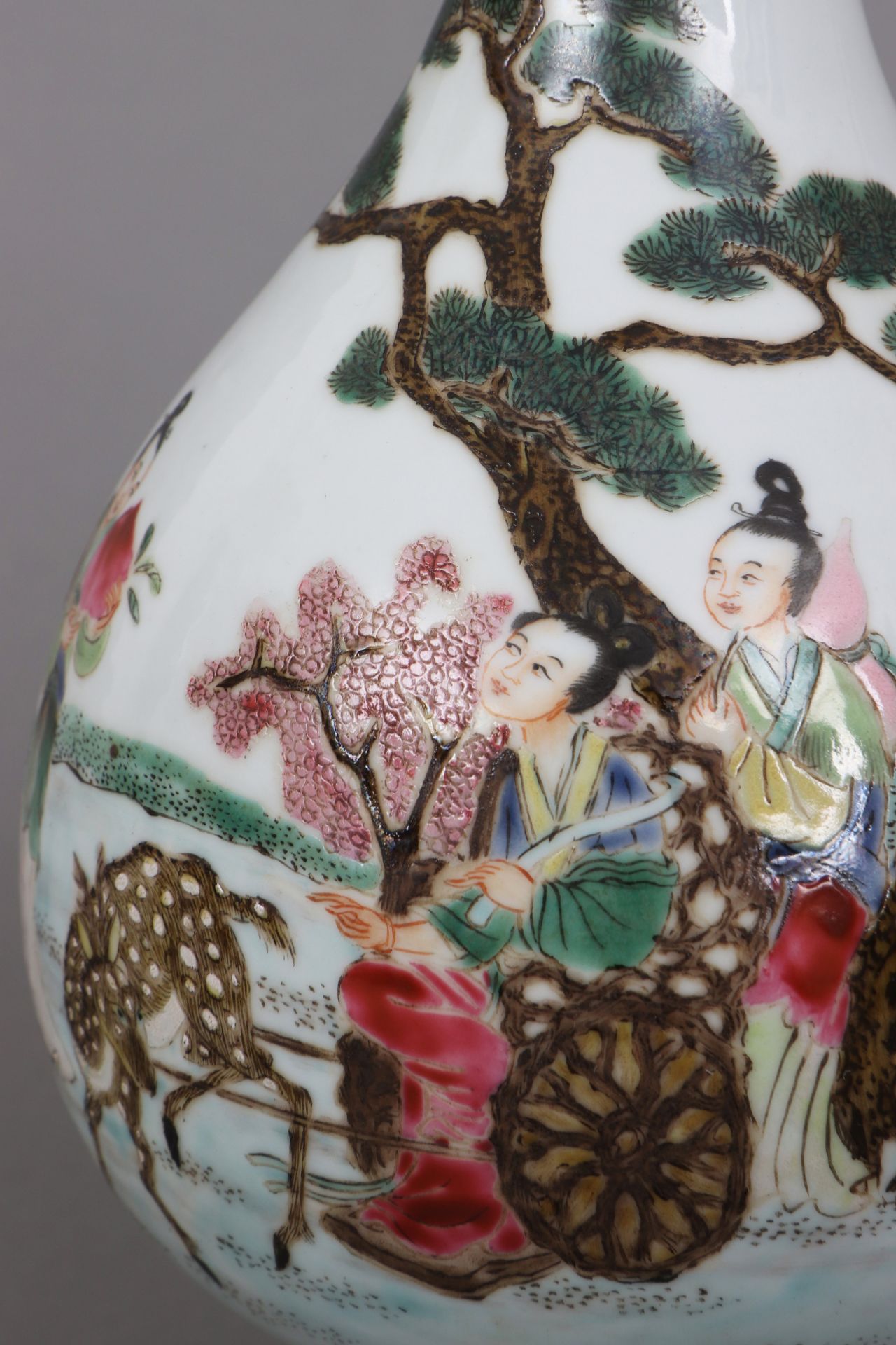 Chinesische Porzellanvase mit Fencai-Malerei - Image 3 of 5