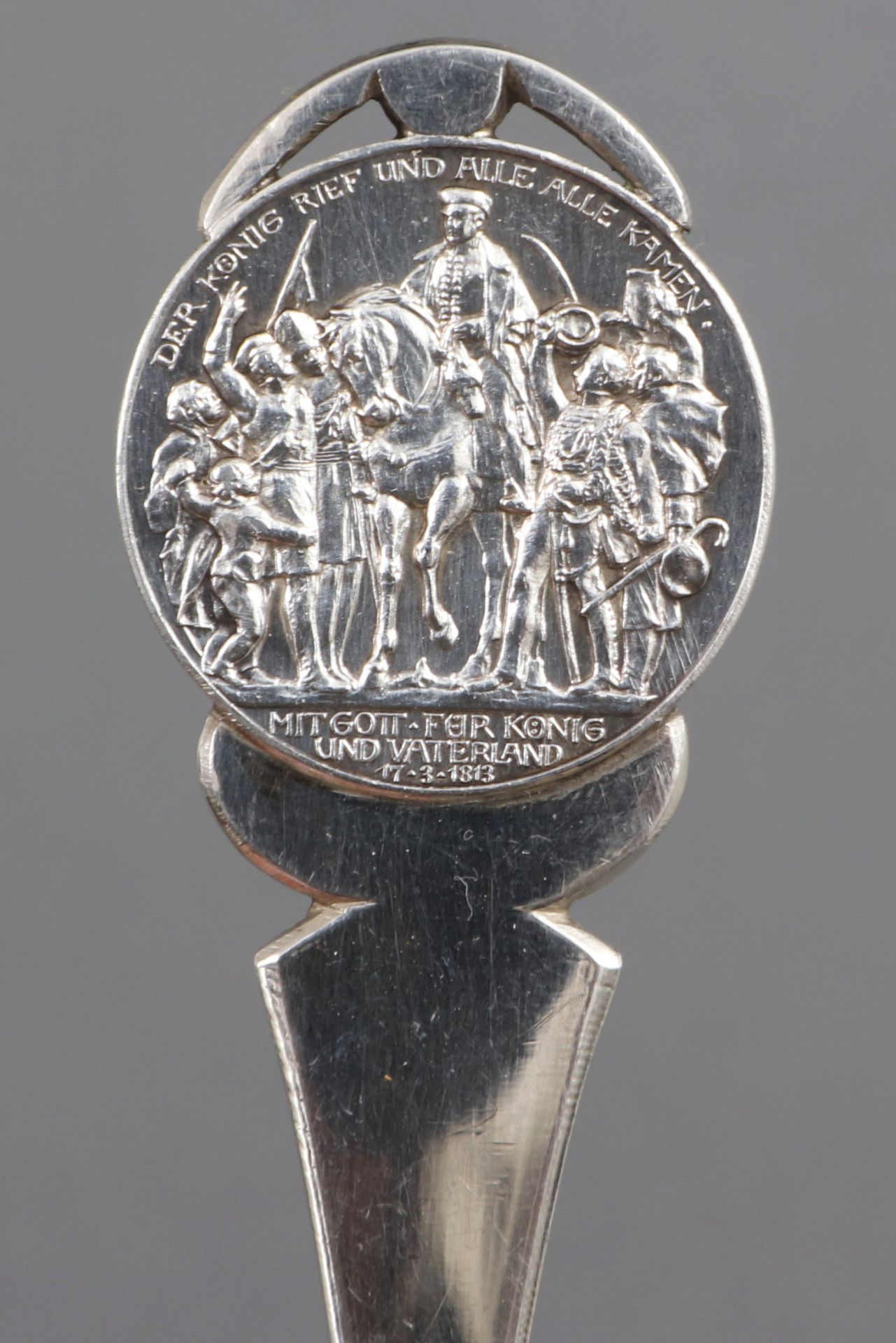 Silber Vorlegelöffel mit patriotischer Münzeinlage - Bild 2 aus 3