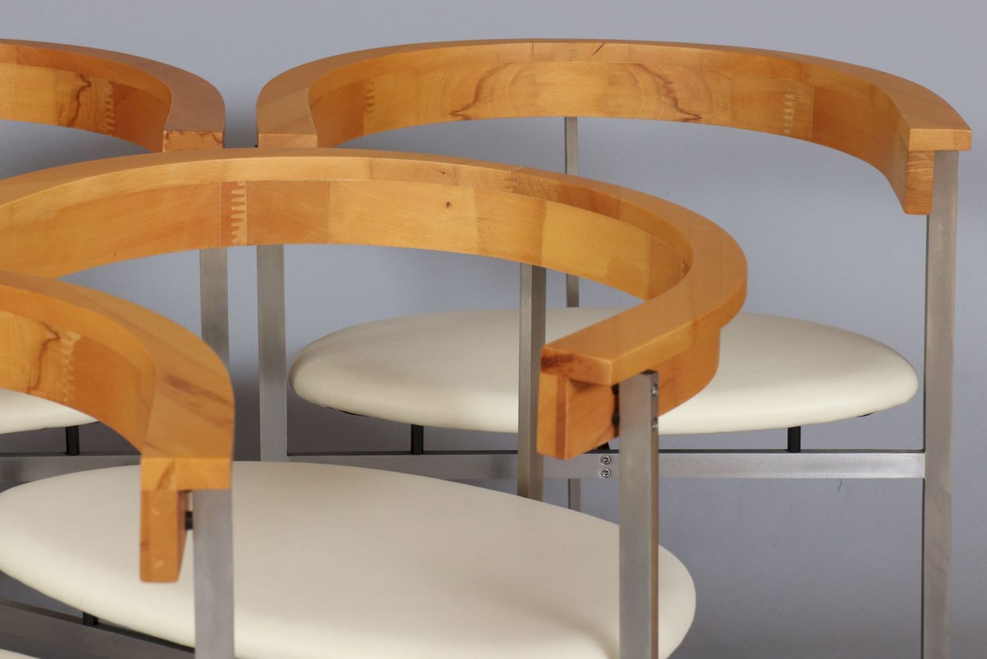 6 Stühle nach einem Entwurf von Poul Kjaerholm - Bild 3 aus 3