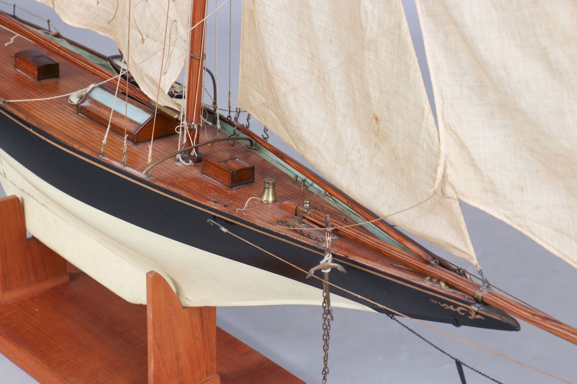 Modell eines frühen Segelschiffes ¨Yacht¨ - Bild 2 aus 5