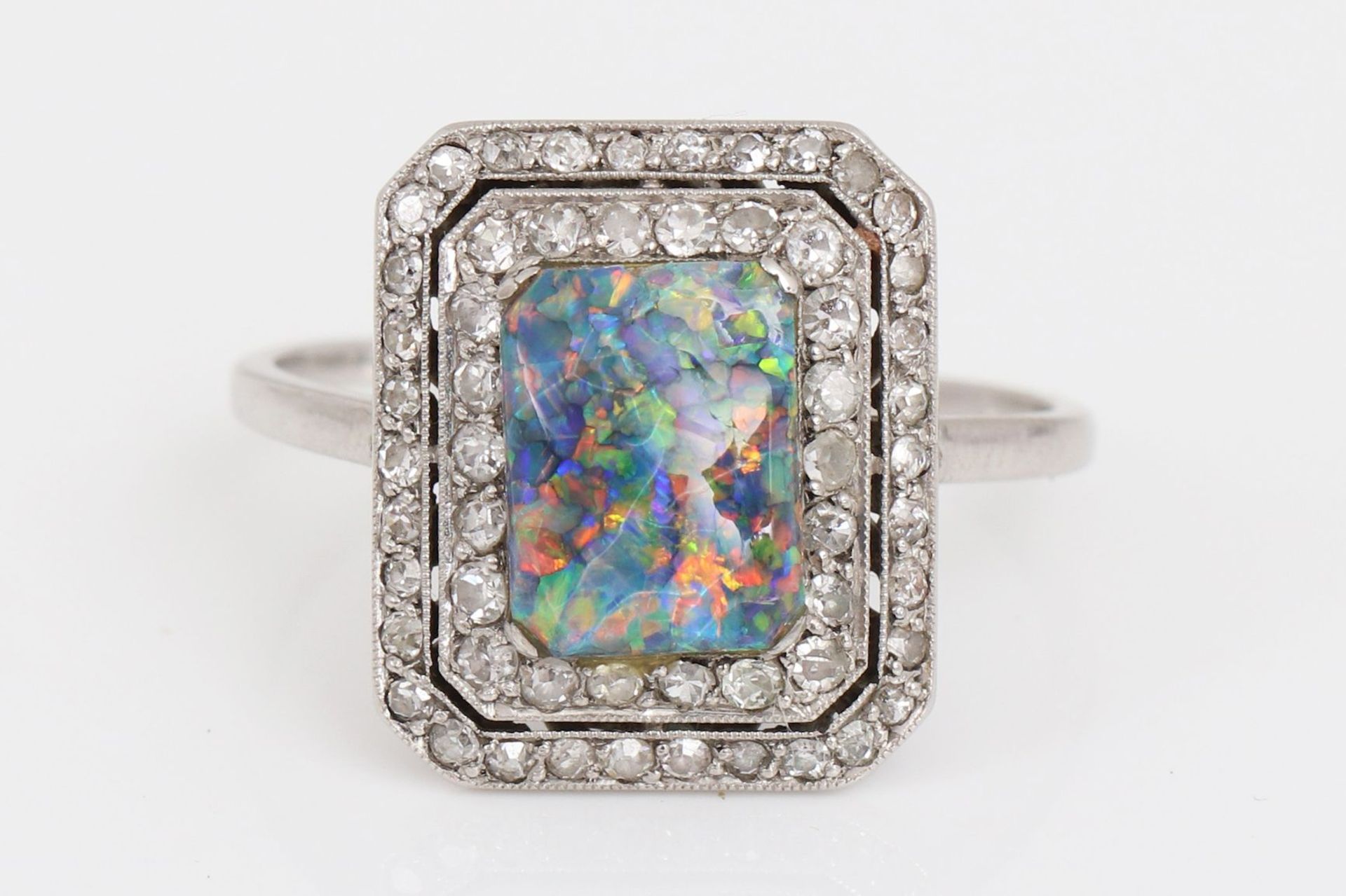 Antiker Ring mit Opal - Bild 2 aus 3