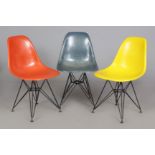 3 Charles & Ray EAMES ¨Sidechairs¨