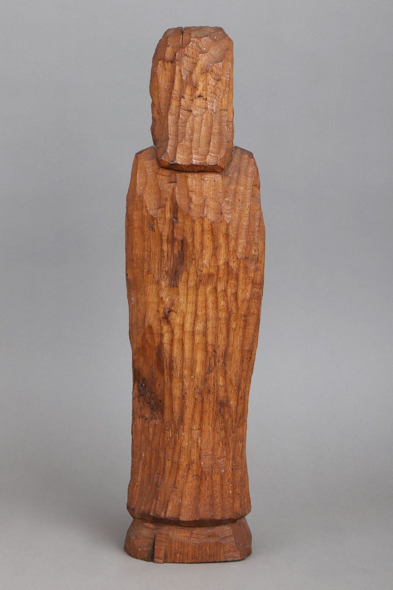 Expressionistische Holzschnitzfigur ¨Betende¨ - Bild 2 aus 5