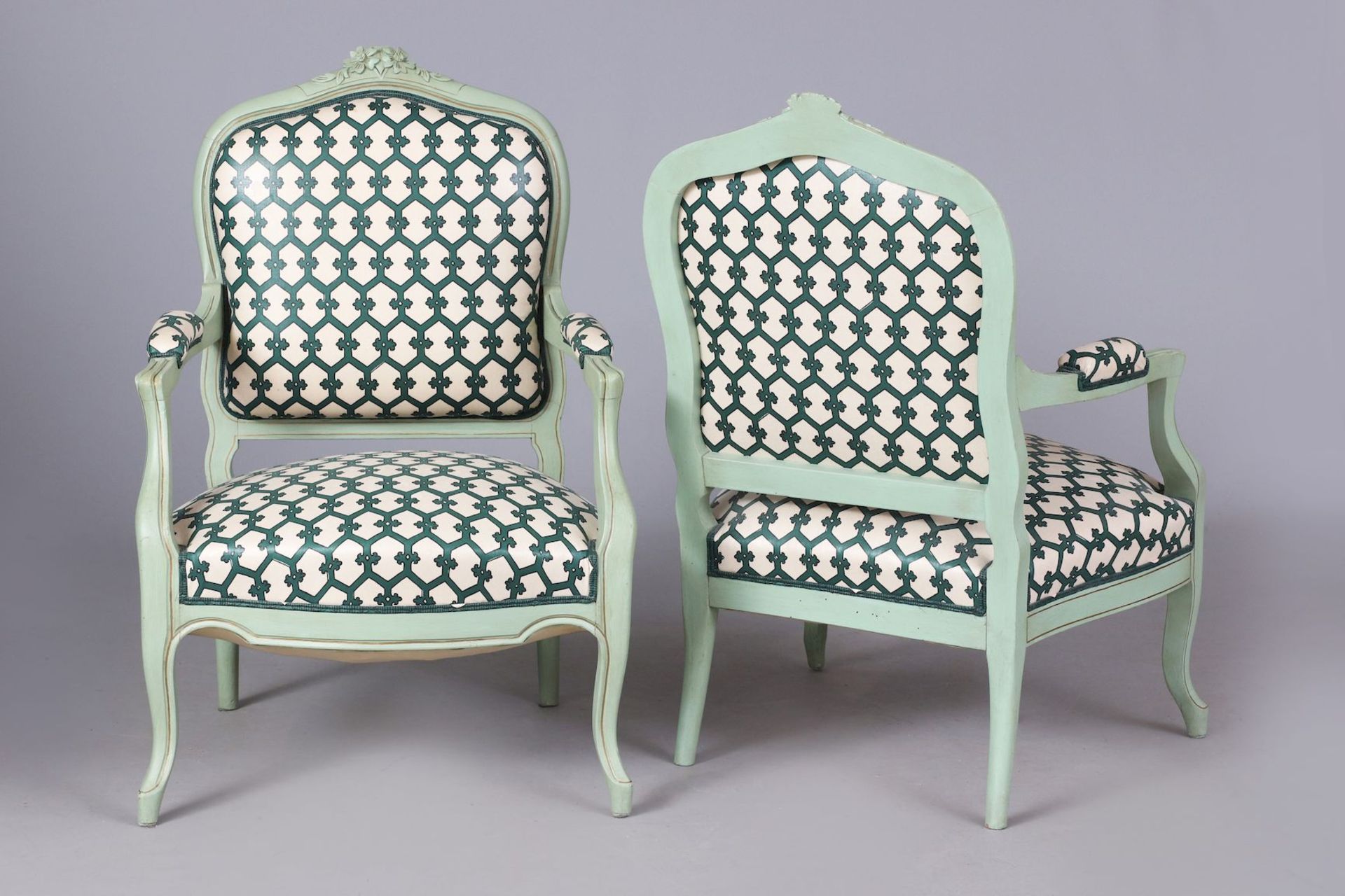 Paar Armlehnstühle im Stile Louis Quinze (wohl frühes 20. Jahrhundert) - Bild 2 aus 5