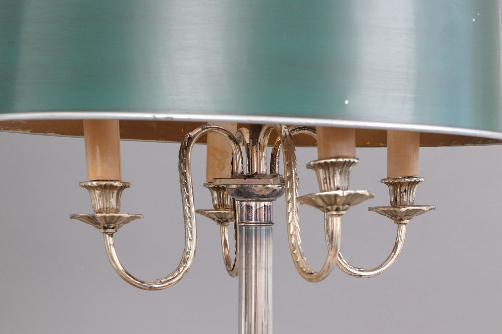 Tischlampe mit versilberten Säulenfuß - Image 3 of 5