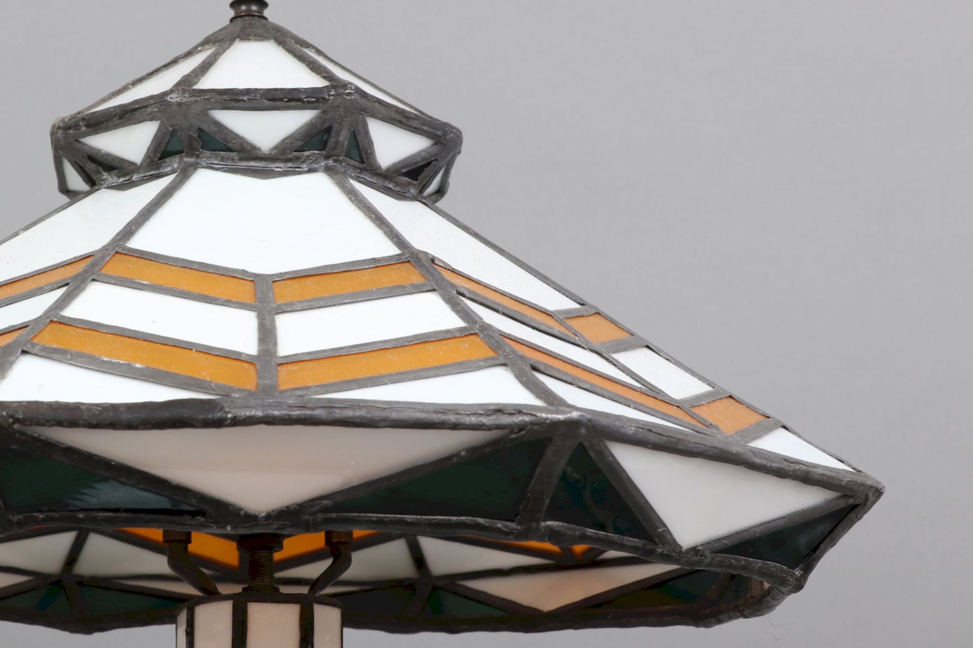 Tischlampe im Stile des Art Deco - Bild 3 aus 3