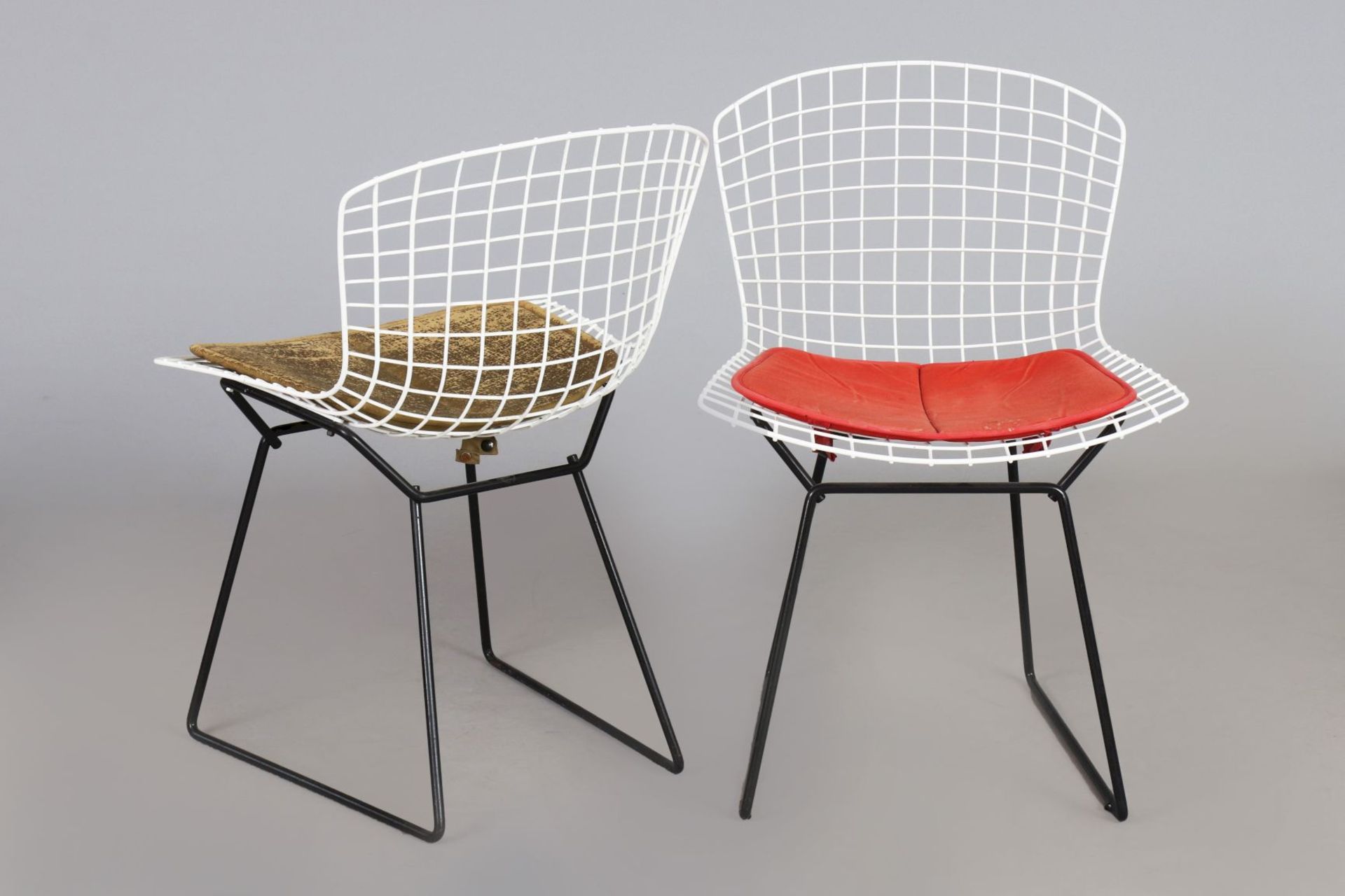 HARRY BERTOIA (1915-1978), 4 Wire Chairs - Image 3 of 4