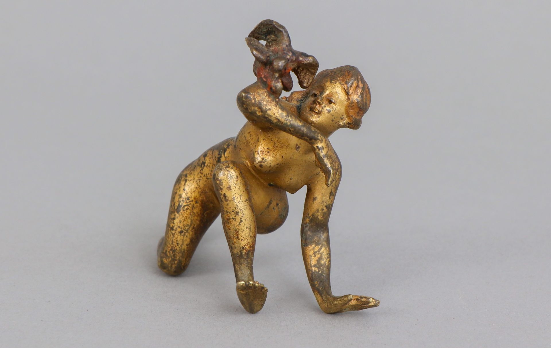 Jugendstil Bronzefigur ¨Weiblicher Akt mit Taube¨